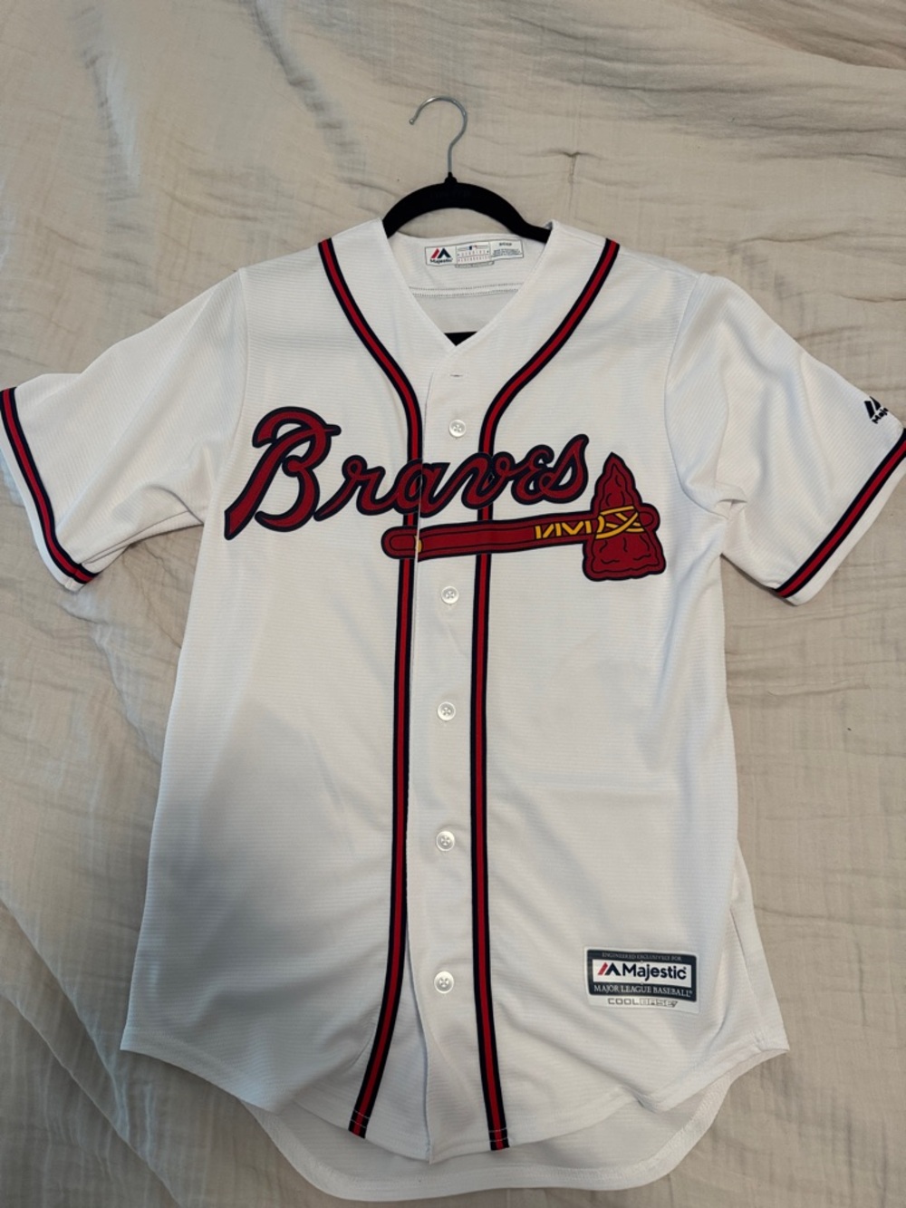 Majestic Atlanta Braves White Baseball Jersey with Red and Navy Trim